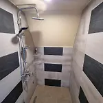 Suvo Vrelo Sa Unutrasnjim Bazenom I Saunom ياهورينا