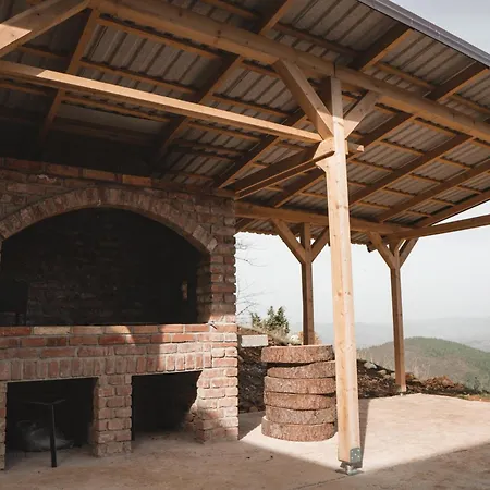 Suvo Vrelo Sa Unutrasnjim Bazenom I Saunom *