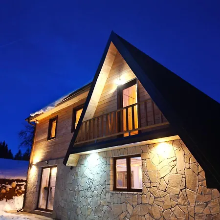 Suvo Vrelo Sa Unutrasnjim Bazenom I Saunom *