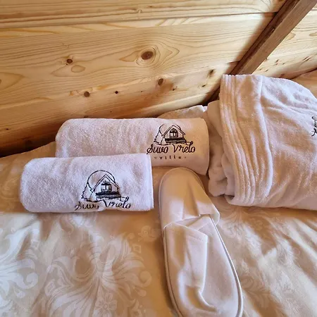 Suvo Vrelo Sa Unutrasnjim Bazenom I Saunom Villa
