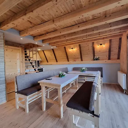 Suvo Vrelo Sa Unutrasnjim Bazenom I Saunom Villa *