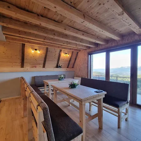 Suvo Vrelo Sa Unutrasnjim Bazenom I Saunom Villa