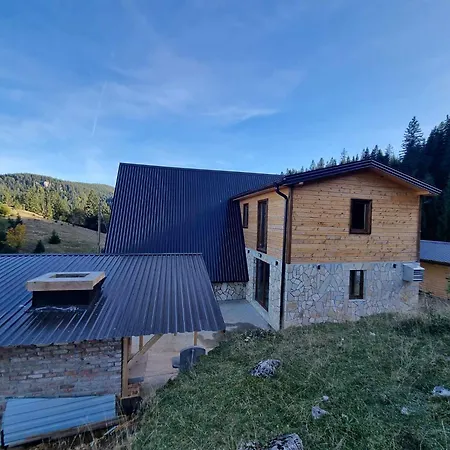 Suvo Vrelo Sa Unutrasnjim Bazenom I Saunom فيلة *