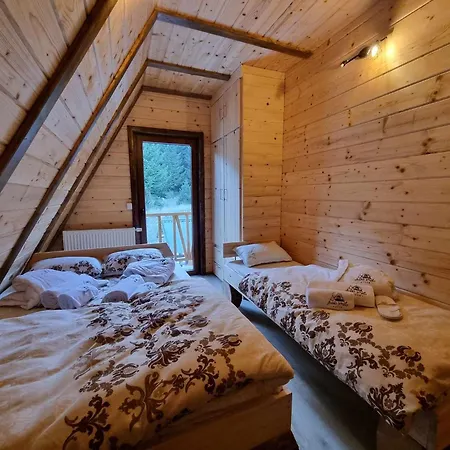 Suvo Vrelo Sa Unutrasnjim Bazenom I Saunom Villa *