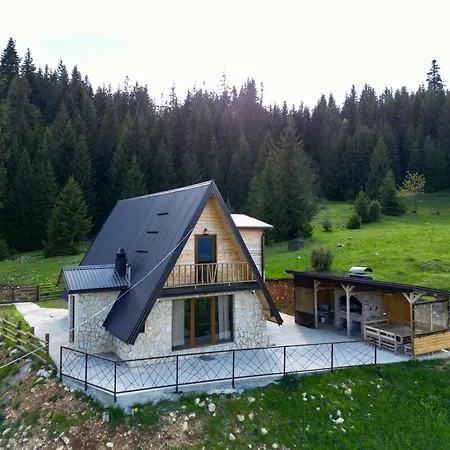 Villa Suvo Vrelo Sa Unutrasnjim Bazenom I Saunom *